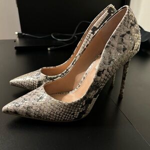 Steve Madden heels in good condition.